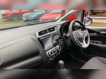 Used Honda Jazz 2020 for sale - 76904845: Photo