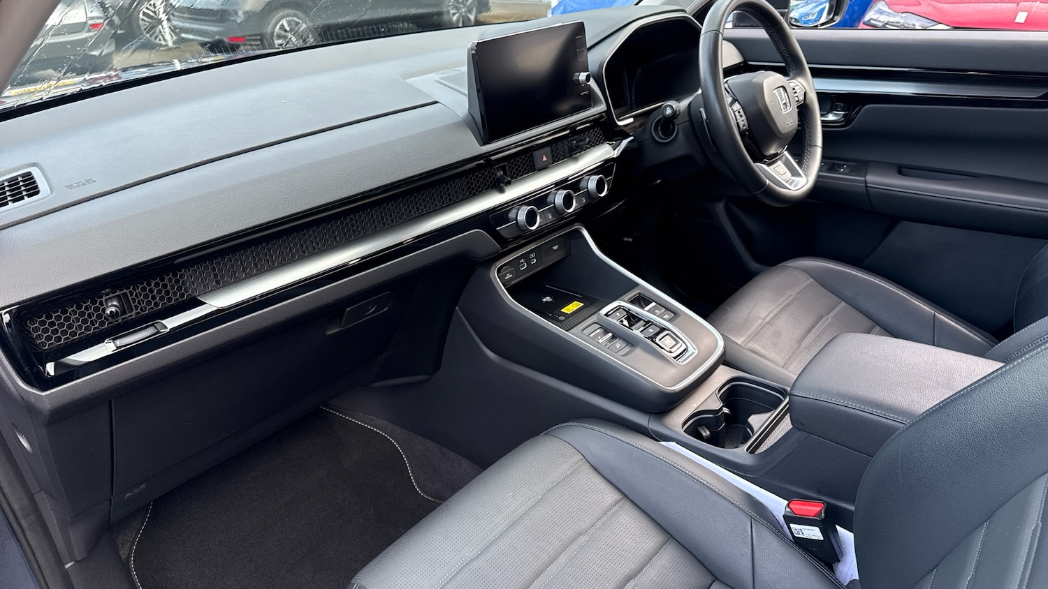 Used Honda CR-V 2024 for sale - 77917133: Photo 2