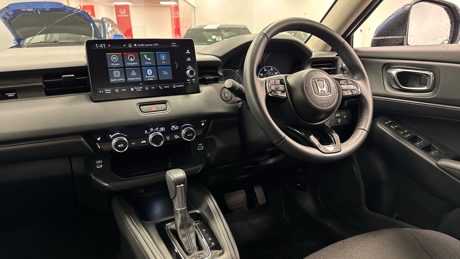 Used Honda HR-V 2025 for sale - 77350292: Photo 2