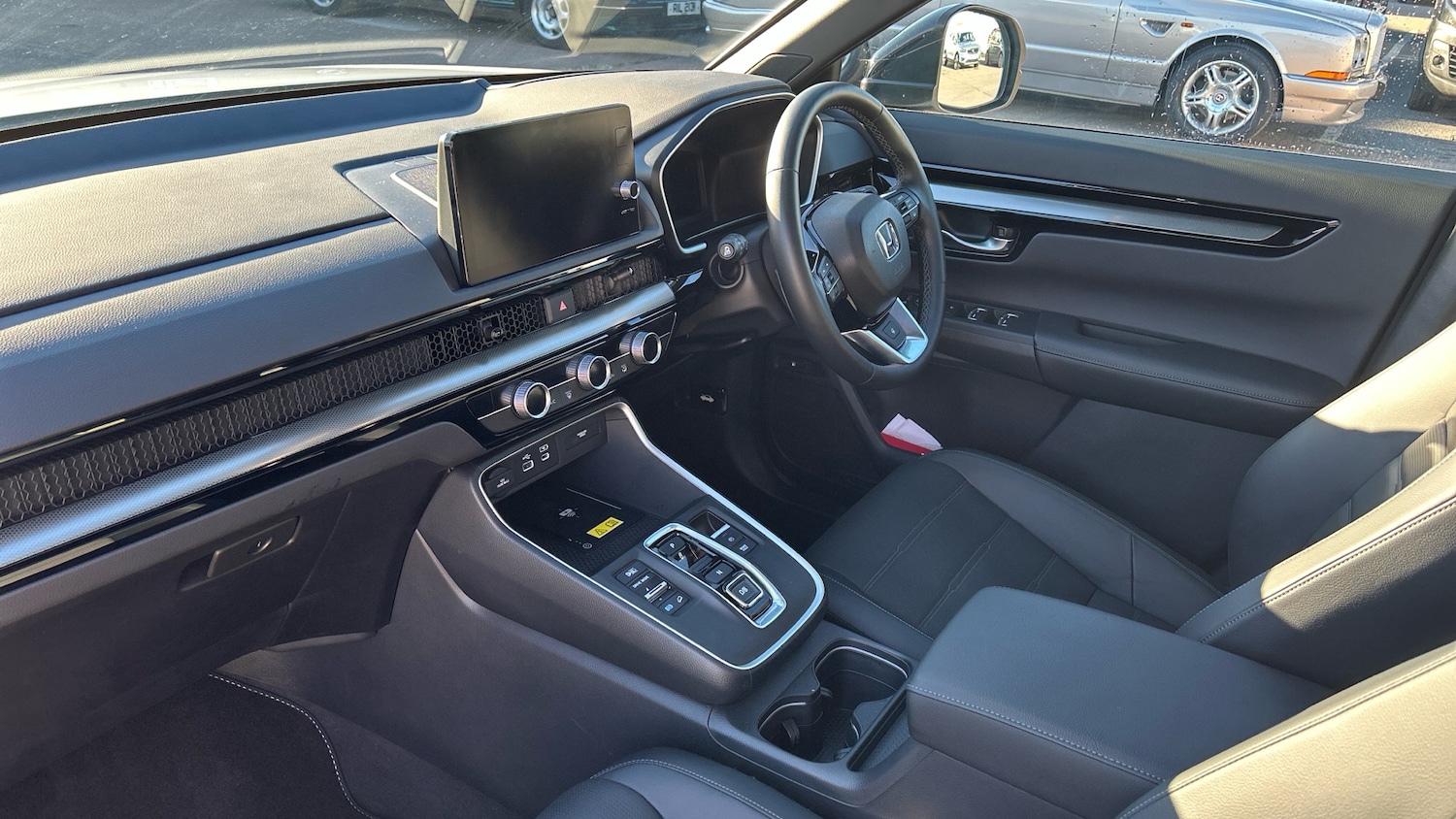 Used Honda CR-V 2025 for sale - 76627829: Photo 2