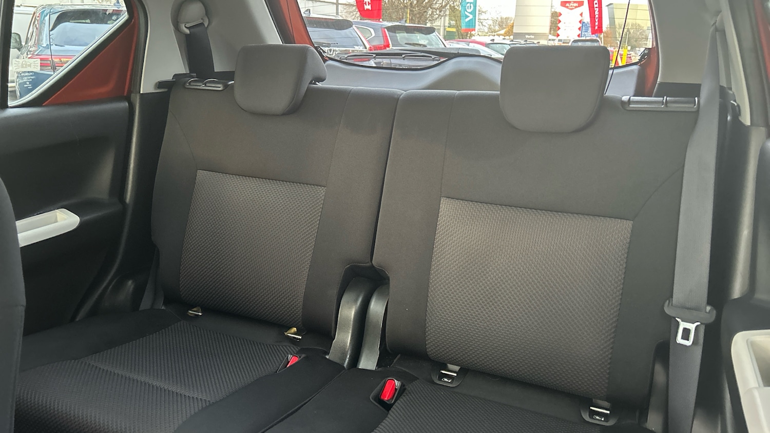 Used Suzuki Ignis 2019 for sale - 76480202: Photo 8