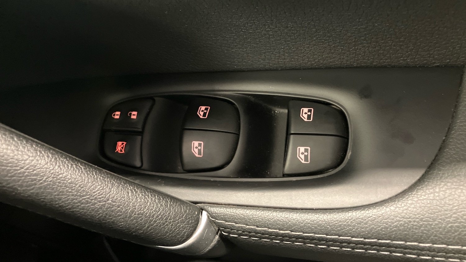 Used Nissan Qashqai 2019 for sale - 76028072: Photo 25