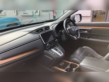 Used Honda CR-V 2020 for sale - 76224857: Photo 2