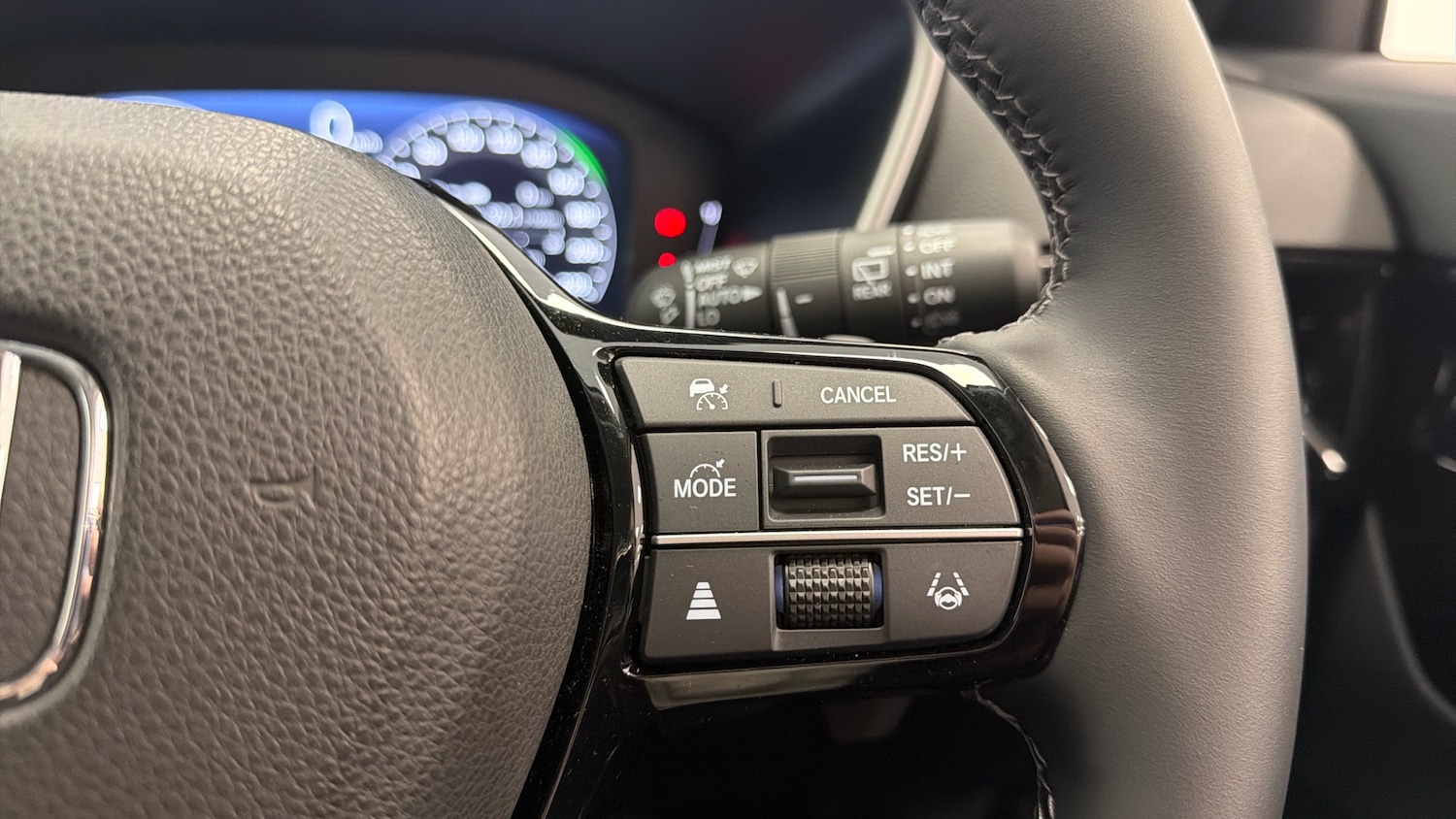 Used Honda CR-V 2025 for sale - 76131110: Photo 14