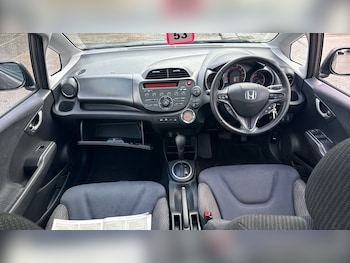 Used Honda Jazz 2015 for sale - 76479445: Photo