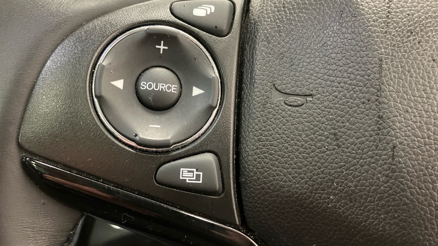 Used Honda HR-V 2018 for sale - 77337478: Photo 55