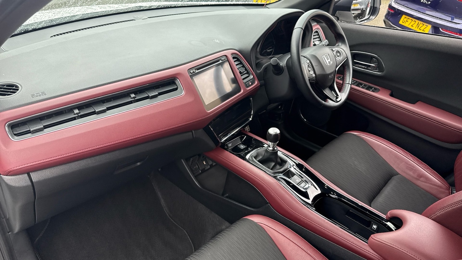 Used Honda HR-V 2019 for sale - 76470887: Photo 2