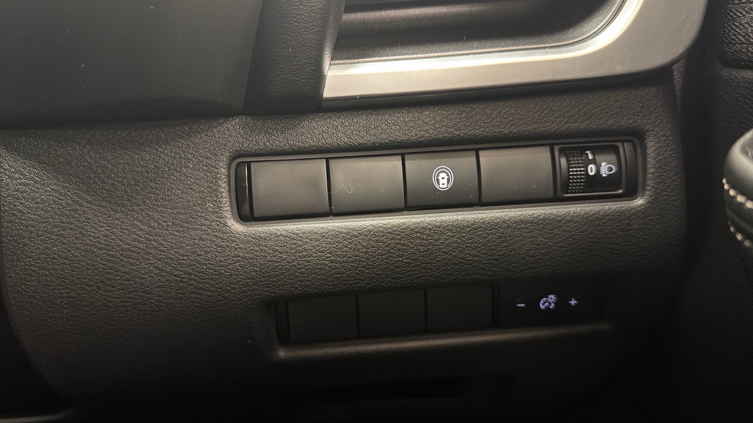 Used Nissan X-Trail 2024 for sale - 76452647: Photo 17