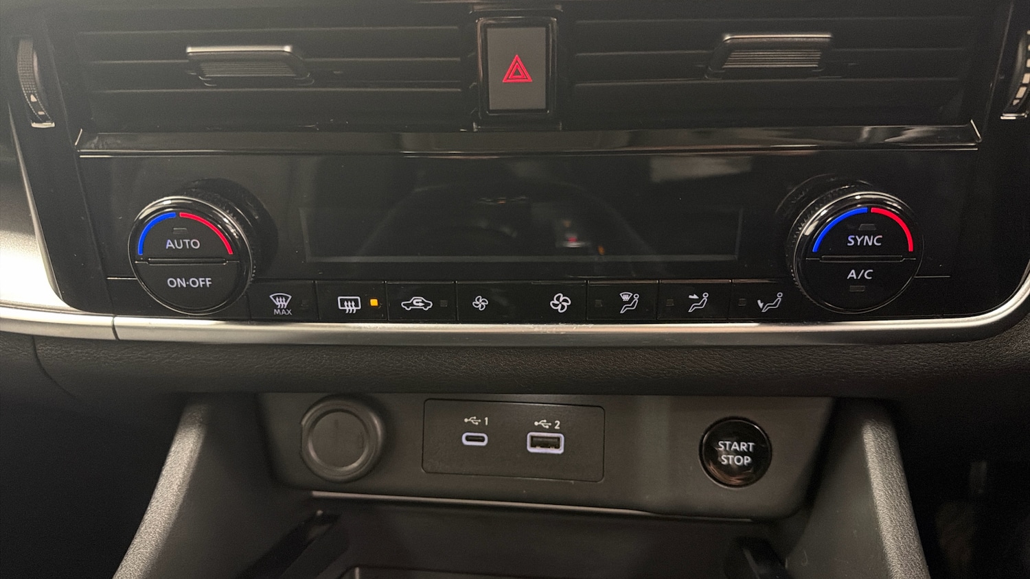 Used Nissan X-Trail 2024 for sale - 76452647: Photo 30