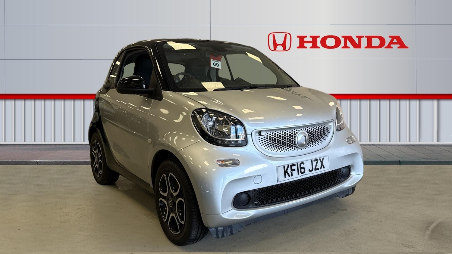 Used smart fortwo 2016 for sale - 76078015: Photo 1