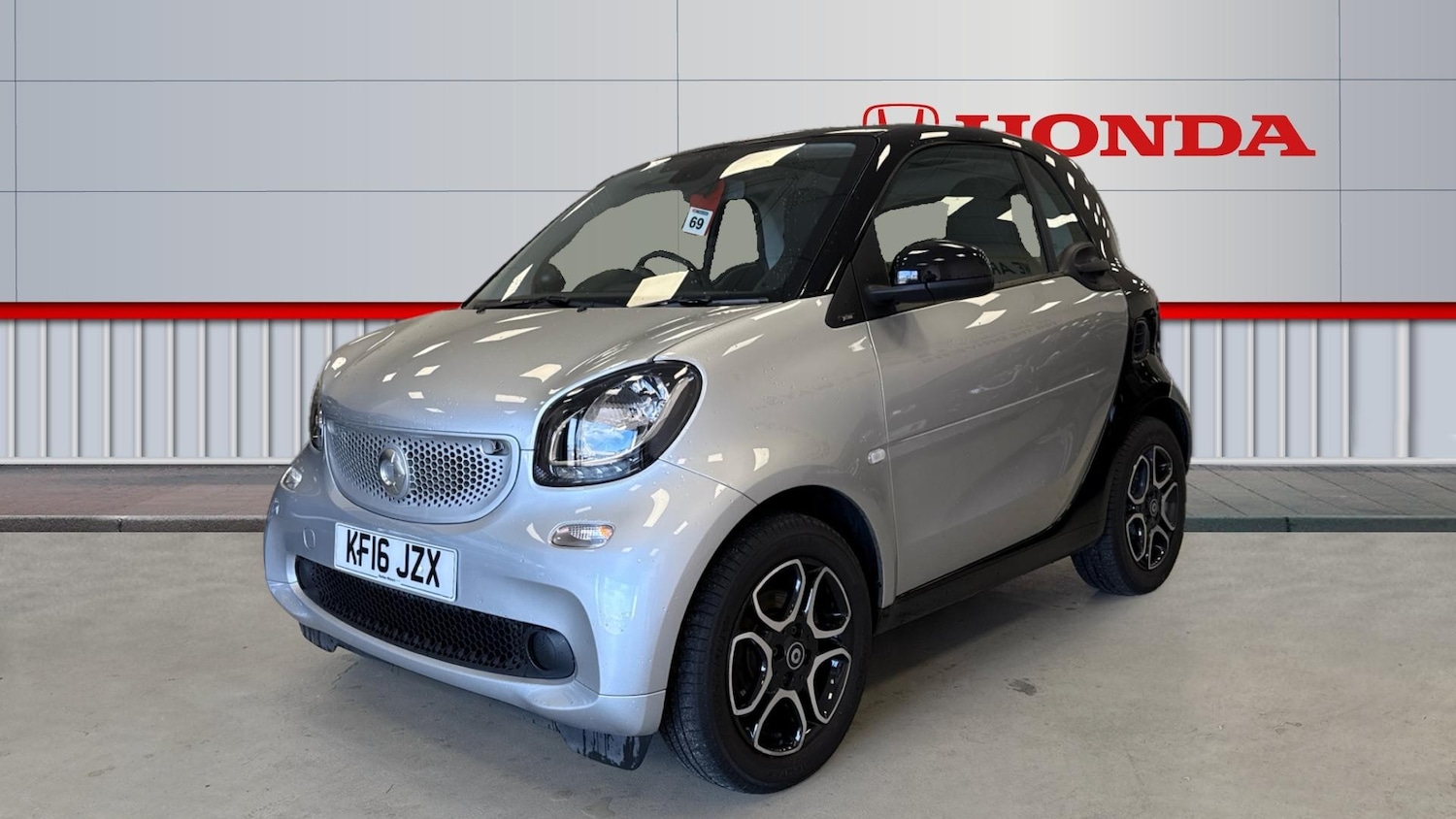 Used smart fortwo 2016 for sale - 76078015: Photo 10