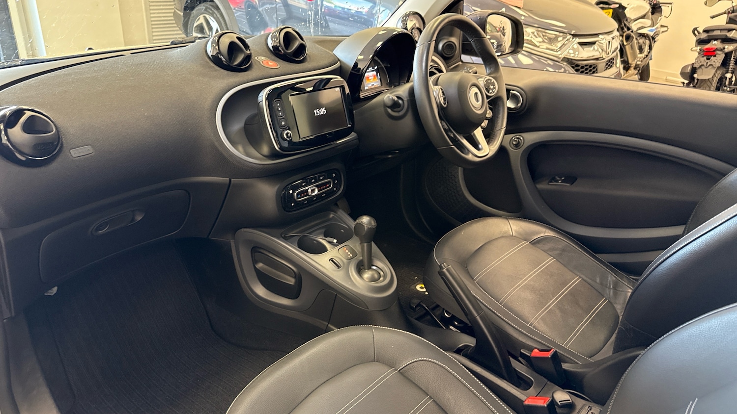 Used smart fortwo 2016 for sale - 76078015: Photo 2