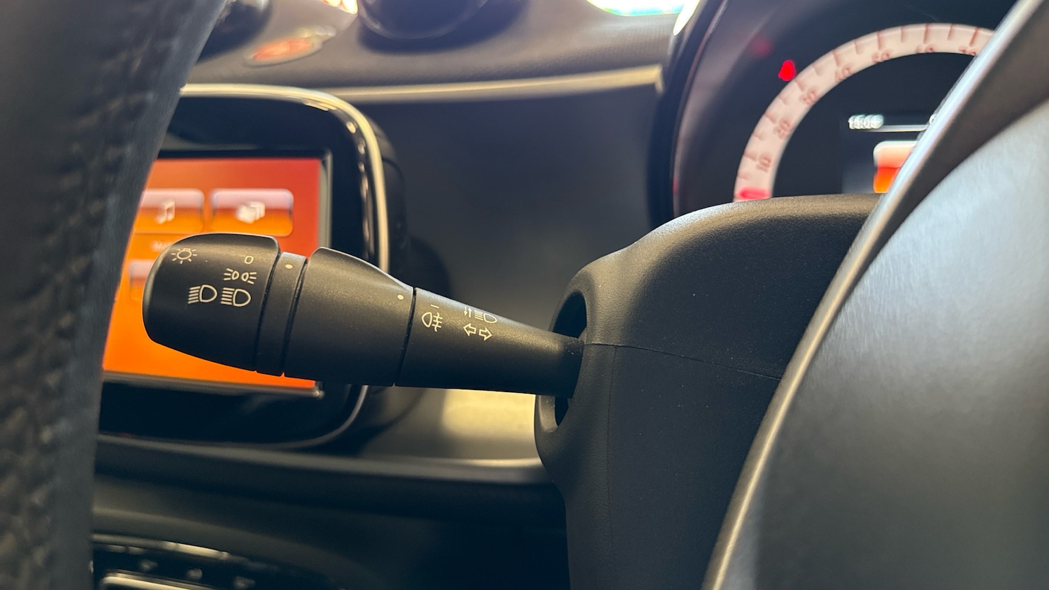 Used smart fortwo 2016 for sale - 76078015: Photo 28