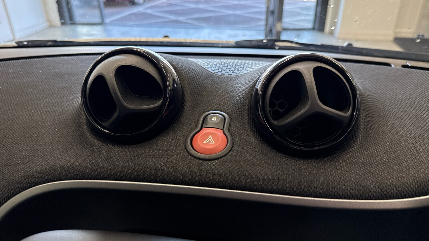 Used smart fortwo 2016 for sale - 76078015: Photo 33