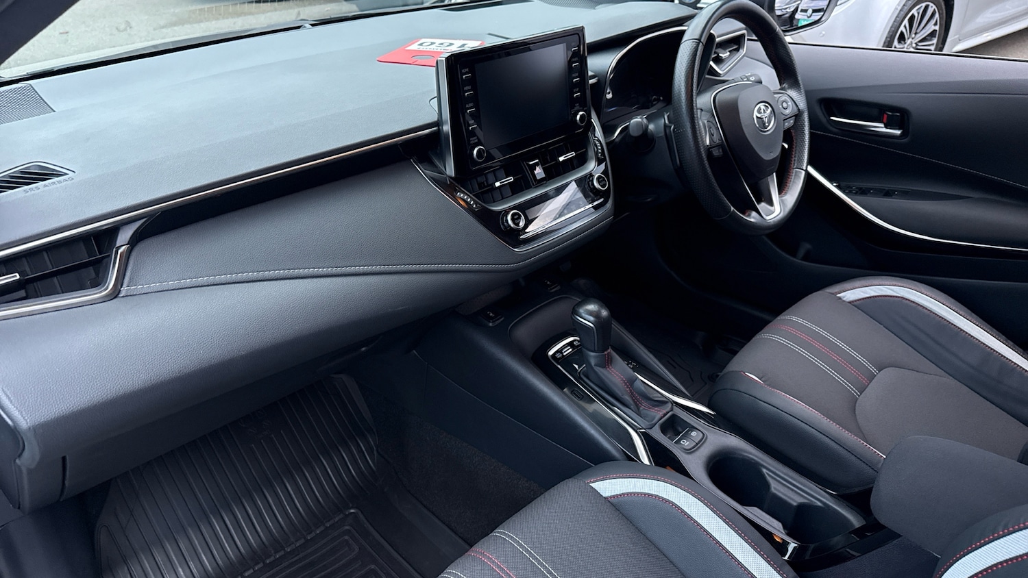 Used Toyota Corolla 2020 for sale - 77248548: Photo 2