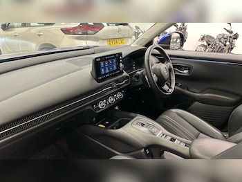 Used Honda ZR-V 2024 for sale - 76461216: Photo