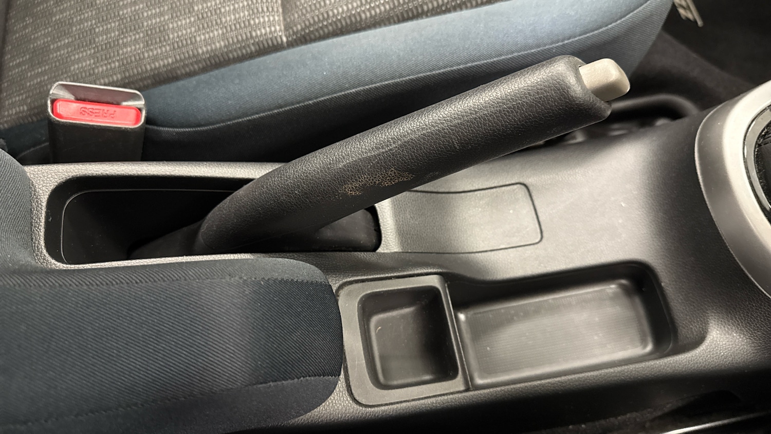 Used Honda Jazz 2015 for sale - 76287844: Photo 14