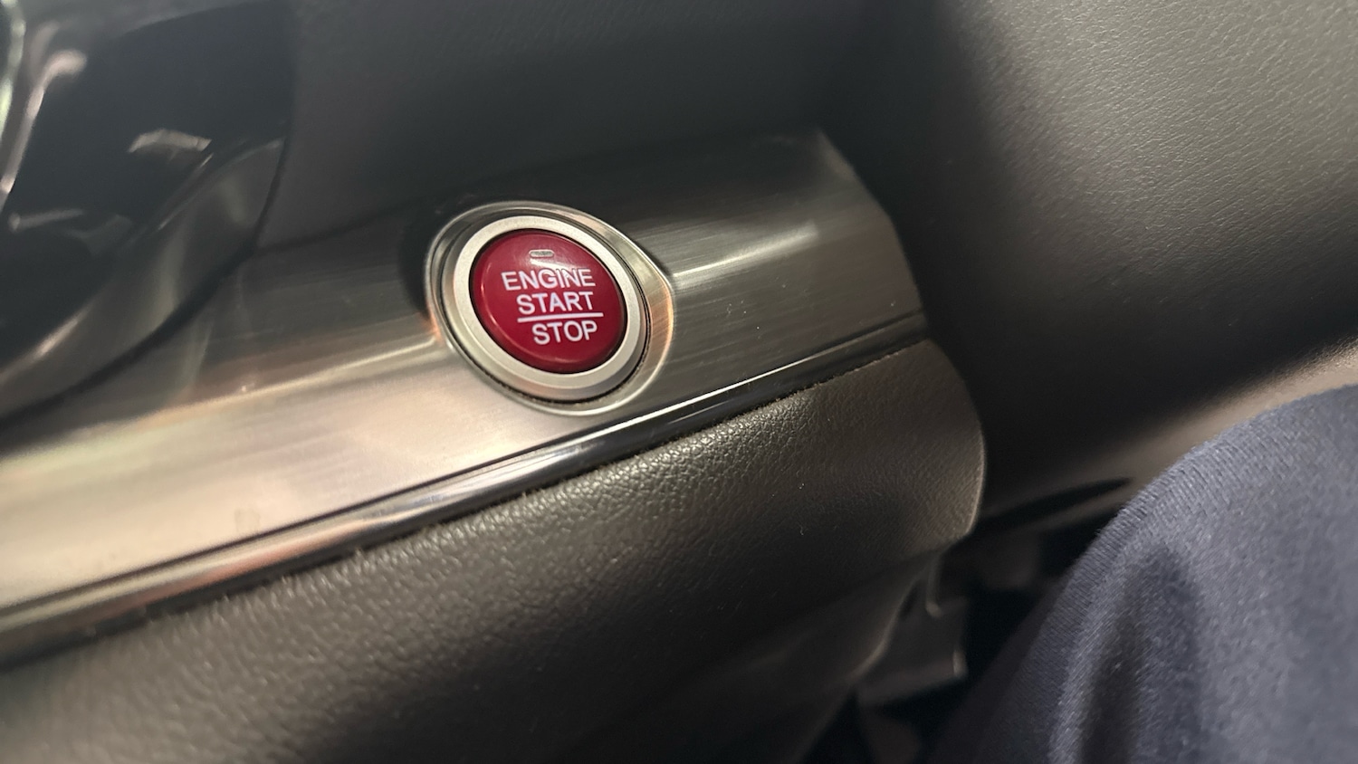 Used Honda CR-V 2018 for sale - 76568399: Photo 23