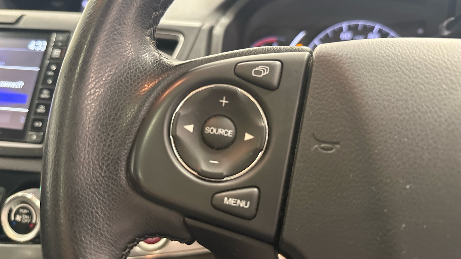 Used Honda CR-V 2018 for sale - 76568399: Photo 26