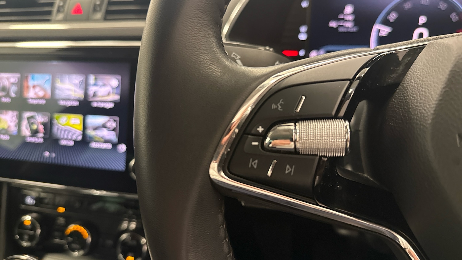 Used Skoda Superb 2023 for sale - 77300968: Photo 36