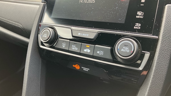 Used Honda Civic 2019 for sale - 76224861: Photo 20