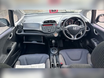 Used Honda Jazz 2015 for sale - 76449495: Photo
