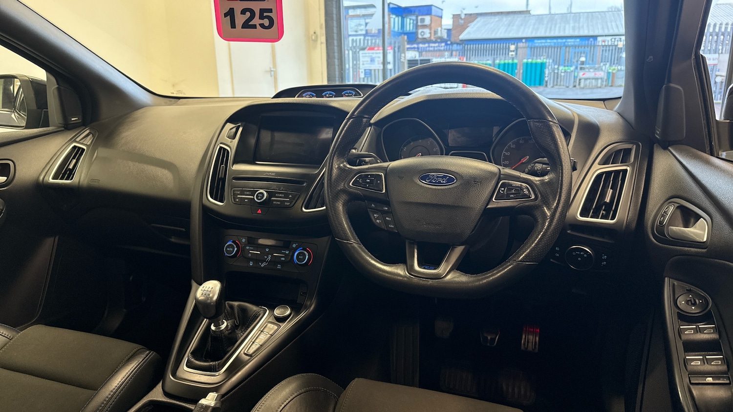 Used Ford Focus 2017 for sale - 77603612: Photo 11