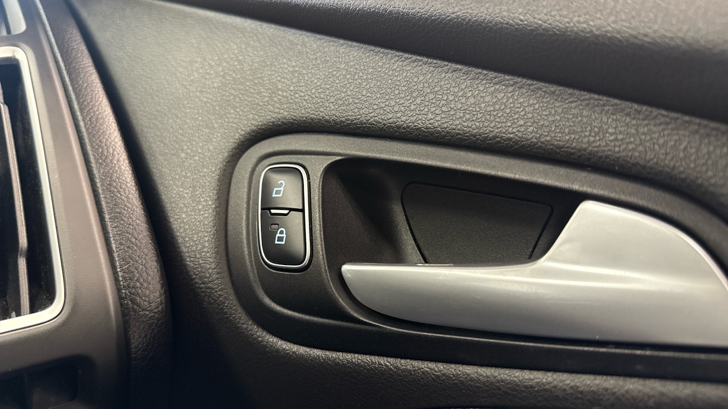 Used Ford Focus 2017 for sale - 77603612: Photo 46