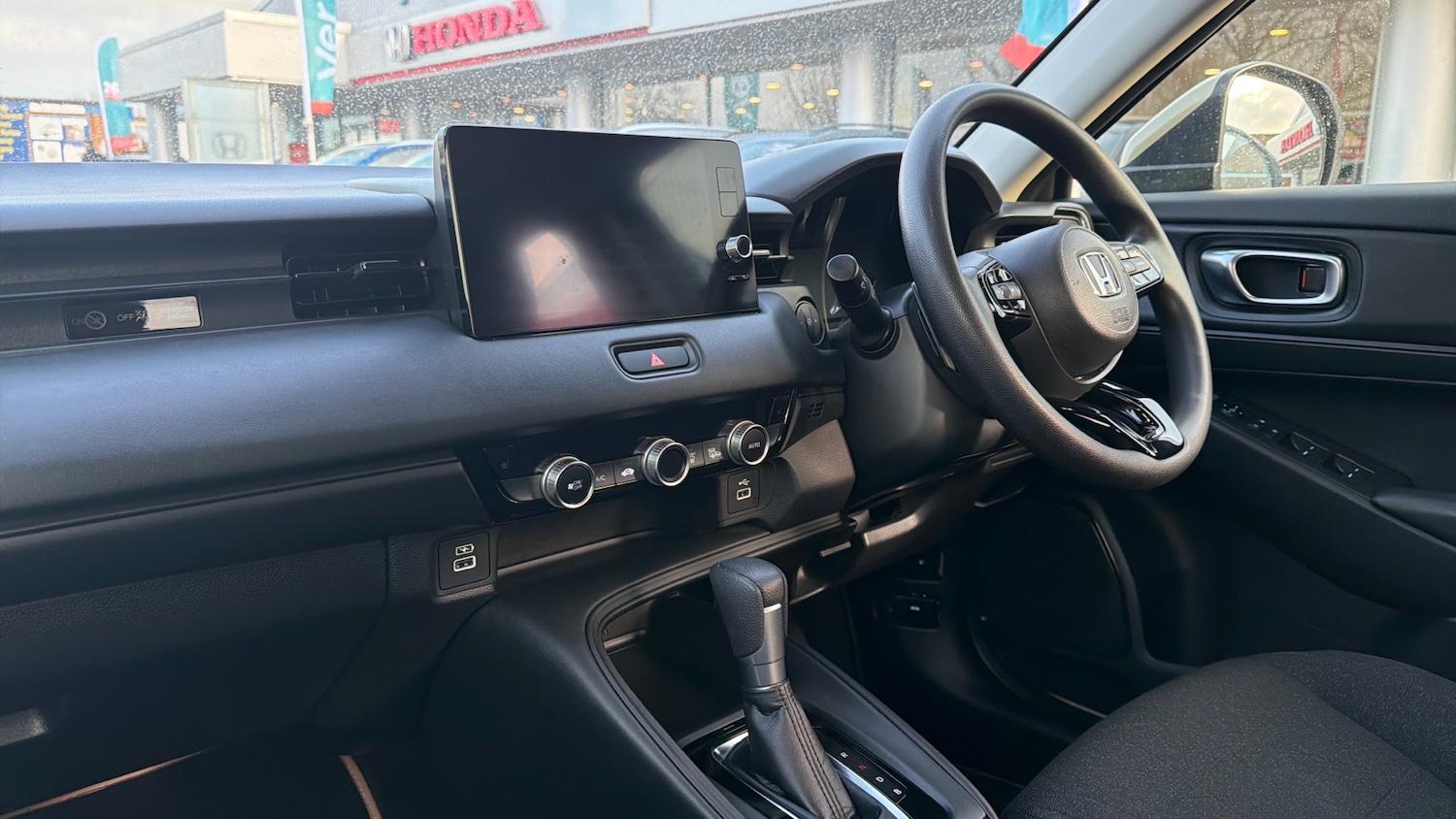 Used Honda HR-V 2023 for sale - 77802247: Photo 2