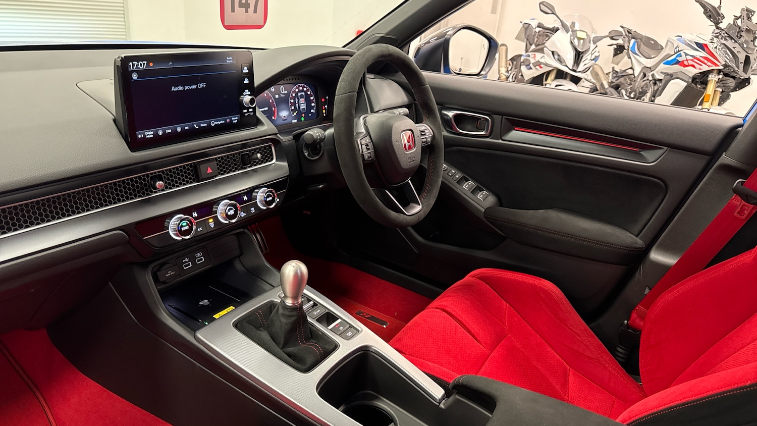 Used Honda Civic 2025 for sale - 76718808: Photo 2