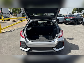 Used Honda Civic 2017 for sale - 79382404: Photo