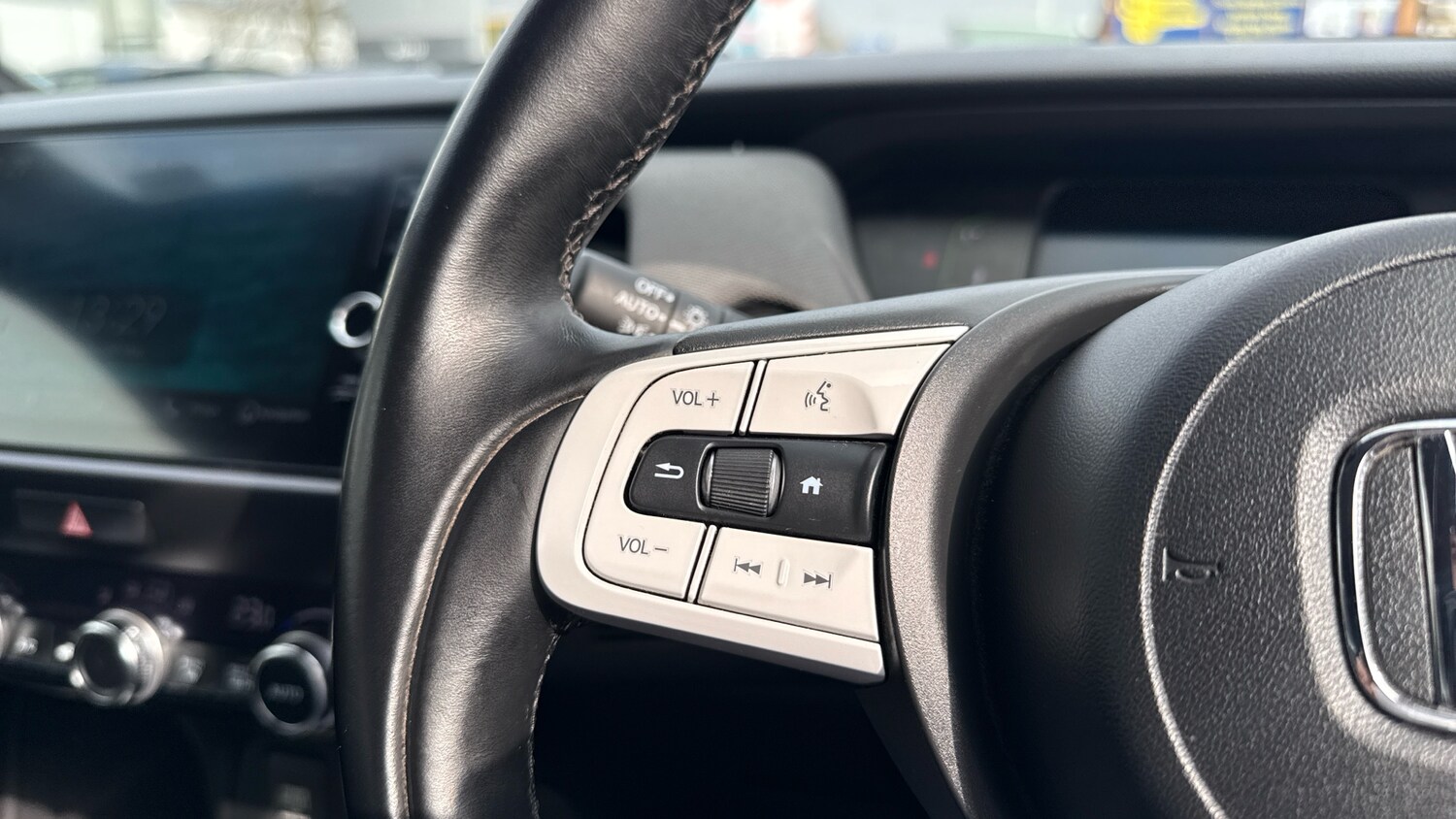 Used Honda Jazz 2021 for sale - 77933870: Photo 27