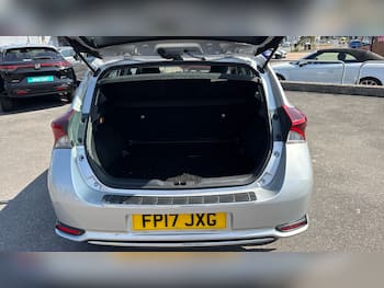 Used Toyota Auris 2017 for sale - 79629719: Photo