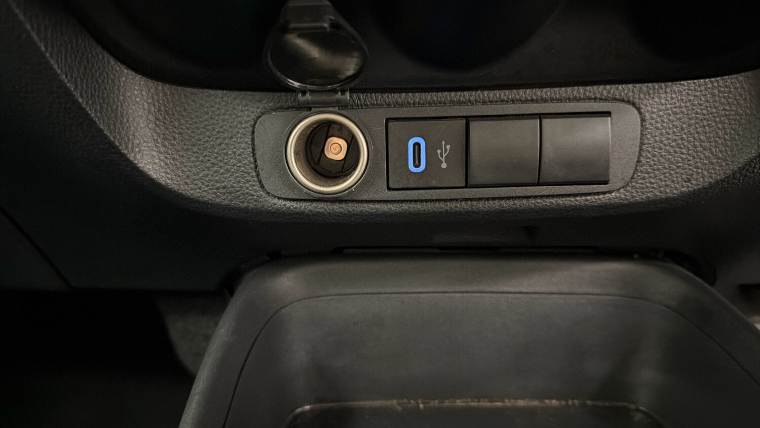 Used Toyota Aygo X 2024 for sale - 77222850: Photo 35