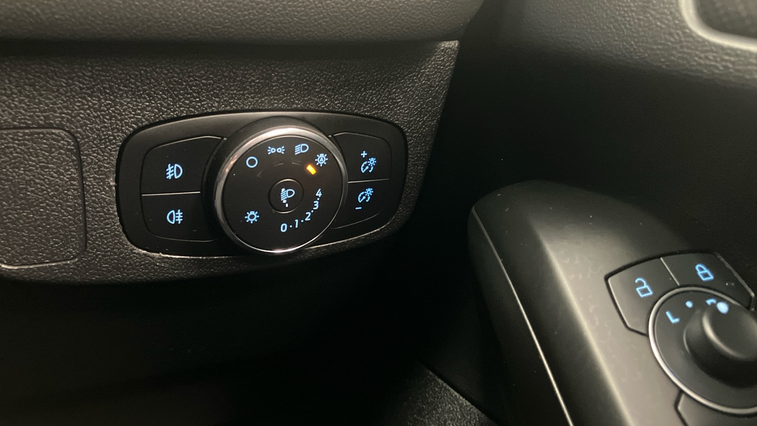 Used Ford Focus 2023 for sale - 77590308: Photo 25