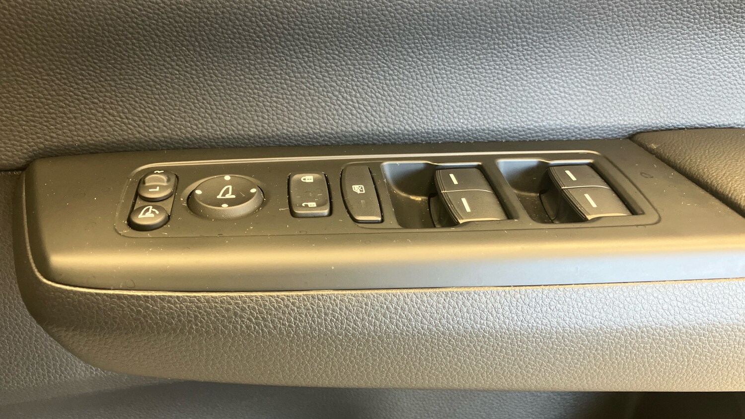 Used Honda CR-V 2025 for sale - 77617756: Photo 44