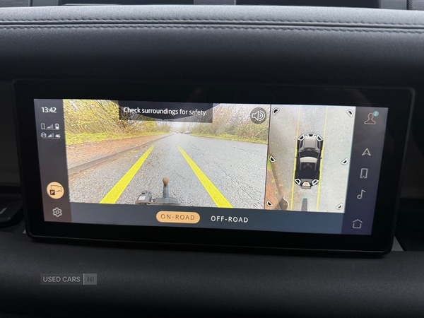 Used Land Rover Defender 2021 for sale - 76802853: Photo 21