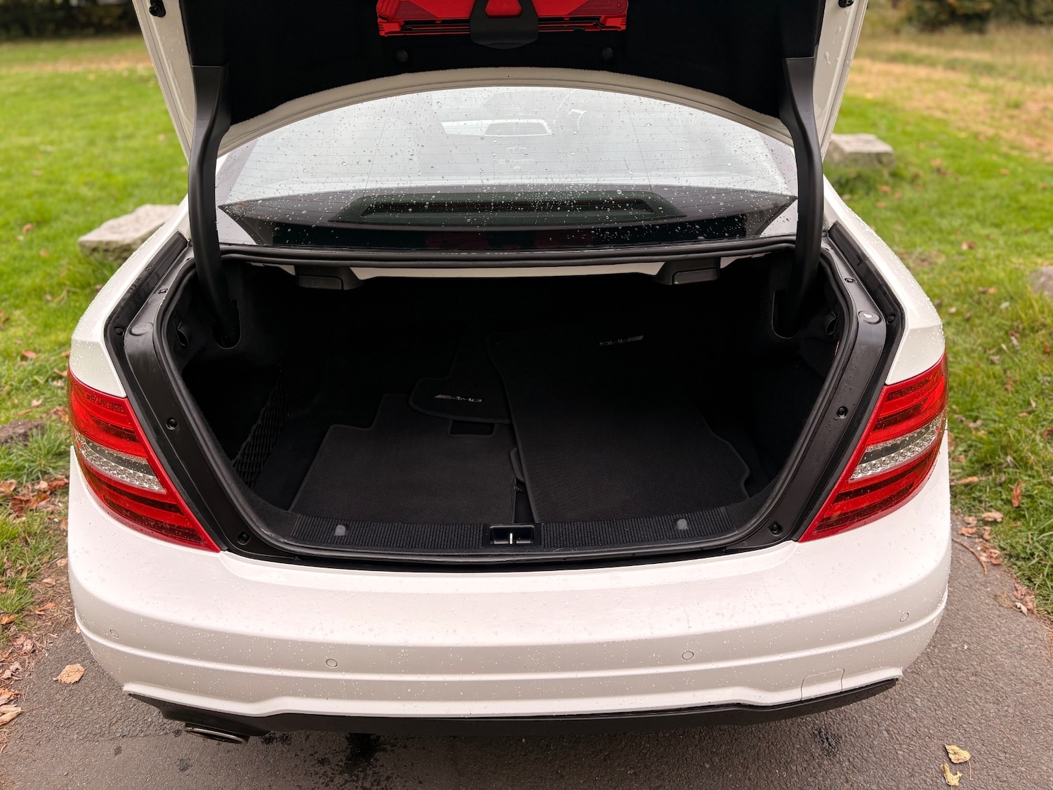 Used Mercedes-Benz C Class 2012 for sale - 76293361: Photo 12