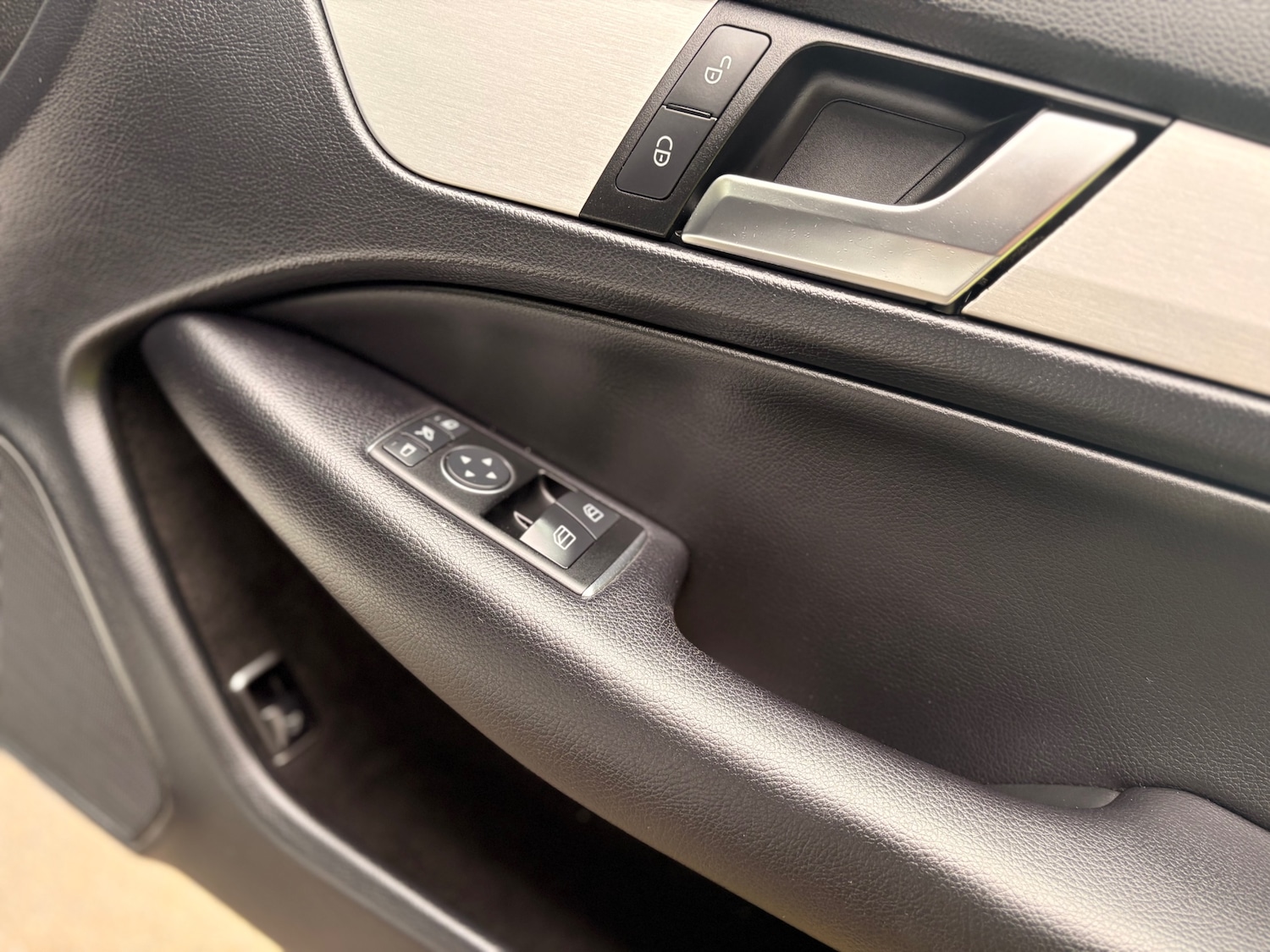 Used Mercedes-Benz C Class 2012 for sale - 76293361: Photo 22