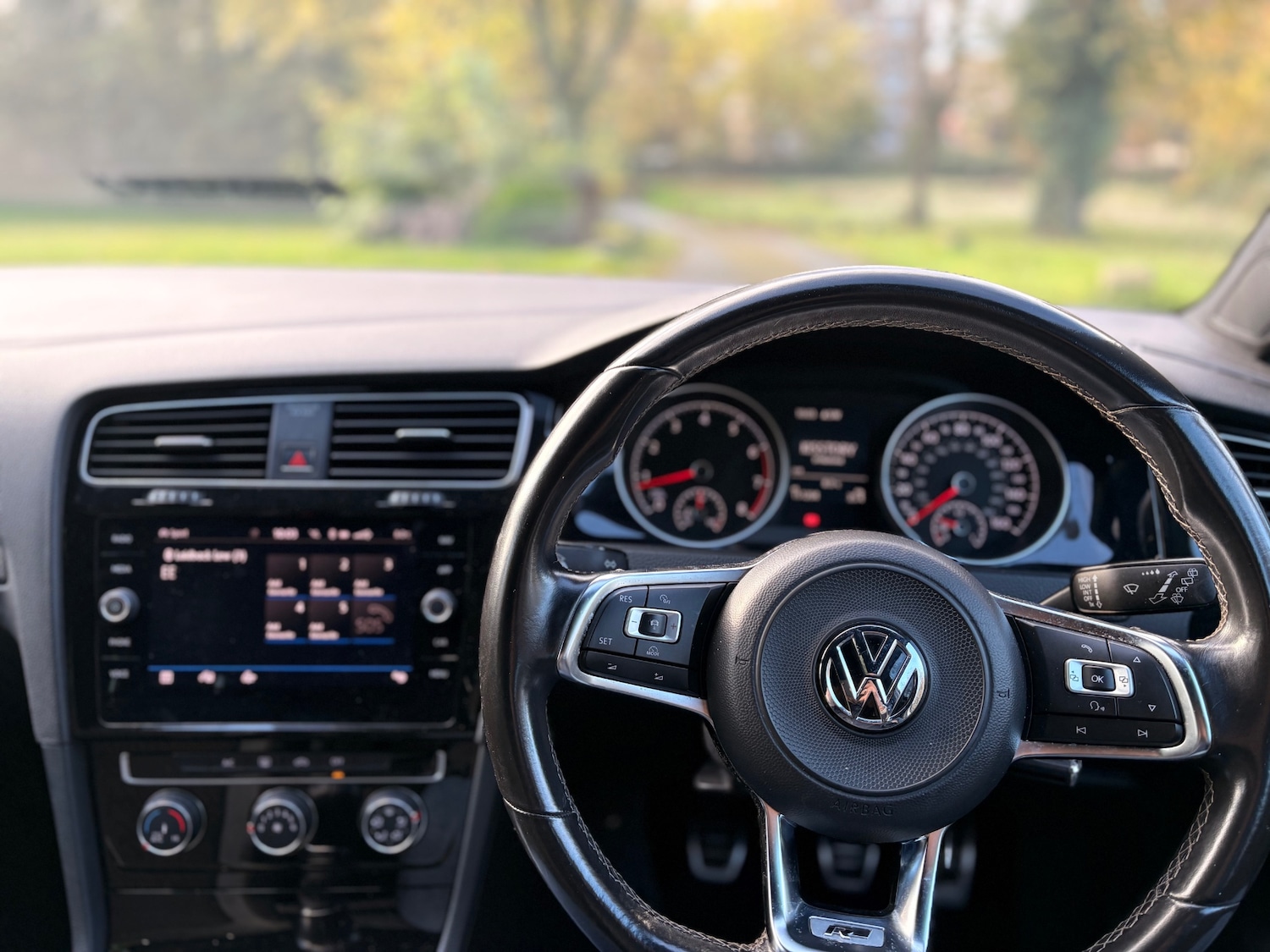 Used Volkswagen Golf 2018 for sale - 76391402: Photo 27