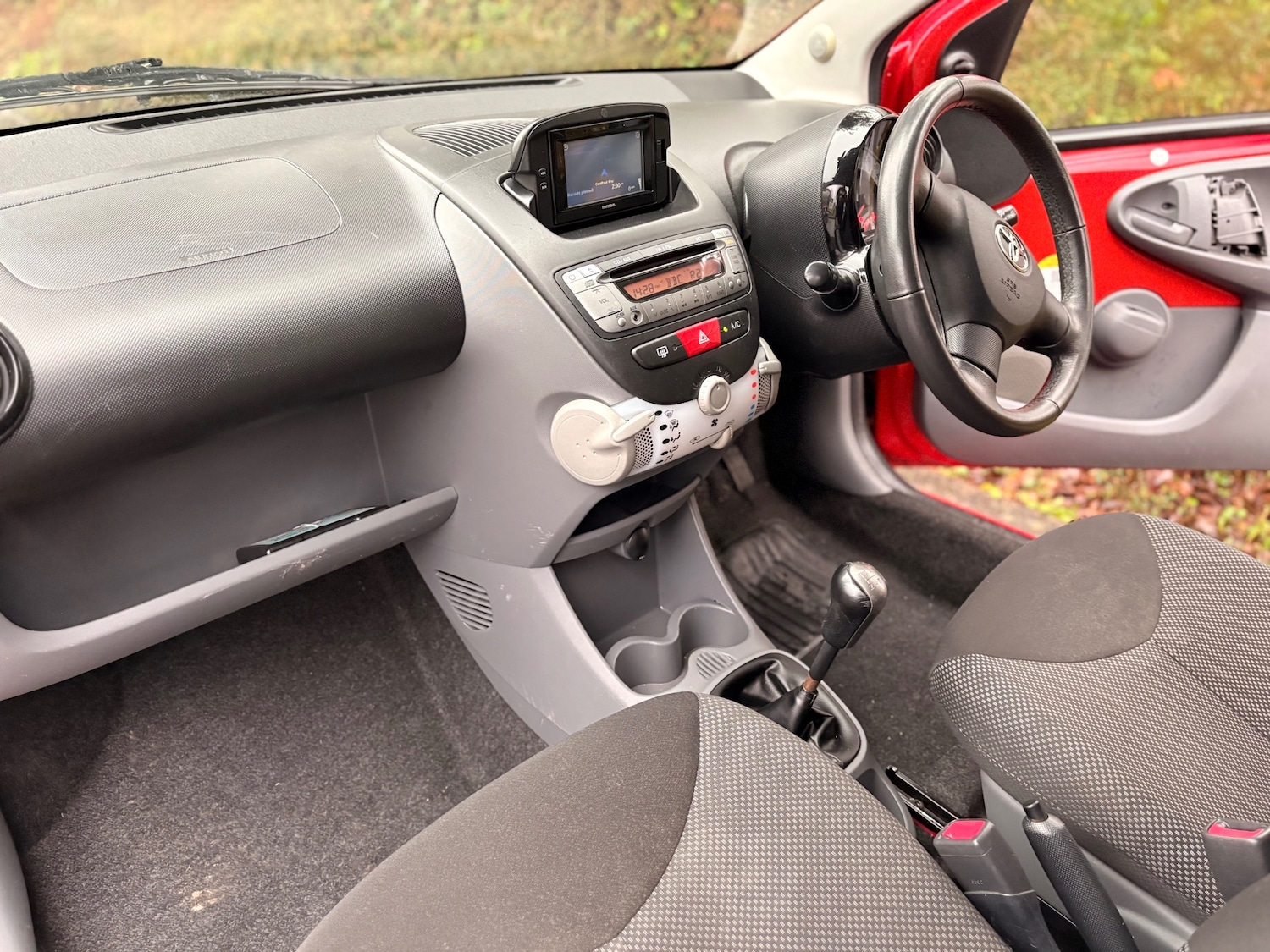 Used Toyota AYGO 2012 for sale - 76963718: Photo 10