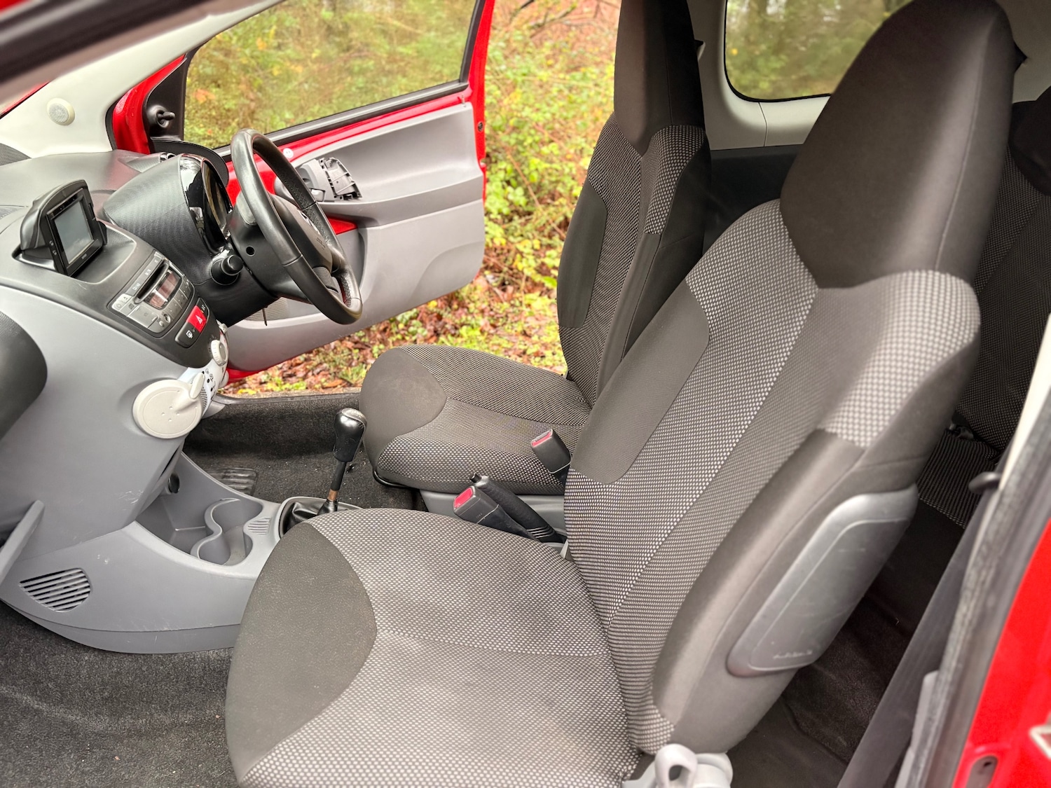 Used Toyota AYGO 2012 for sale - 76963718: Photo 11