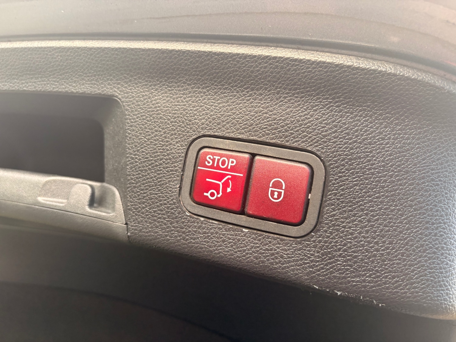 Used Mercedes-Benz GLE 2018 for sale - 76616634: Photo 28