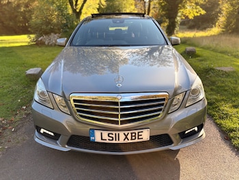 Used Mercedes-Benz E-Class 2011 for sale - 76058253: Photo