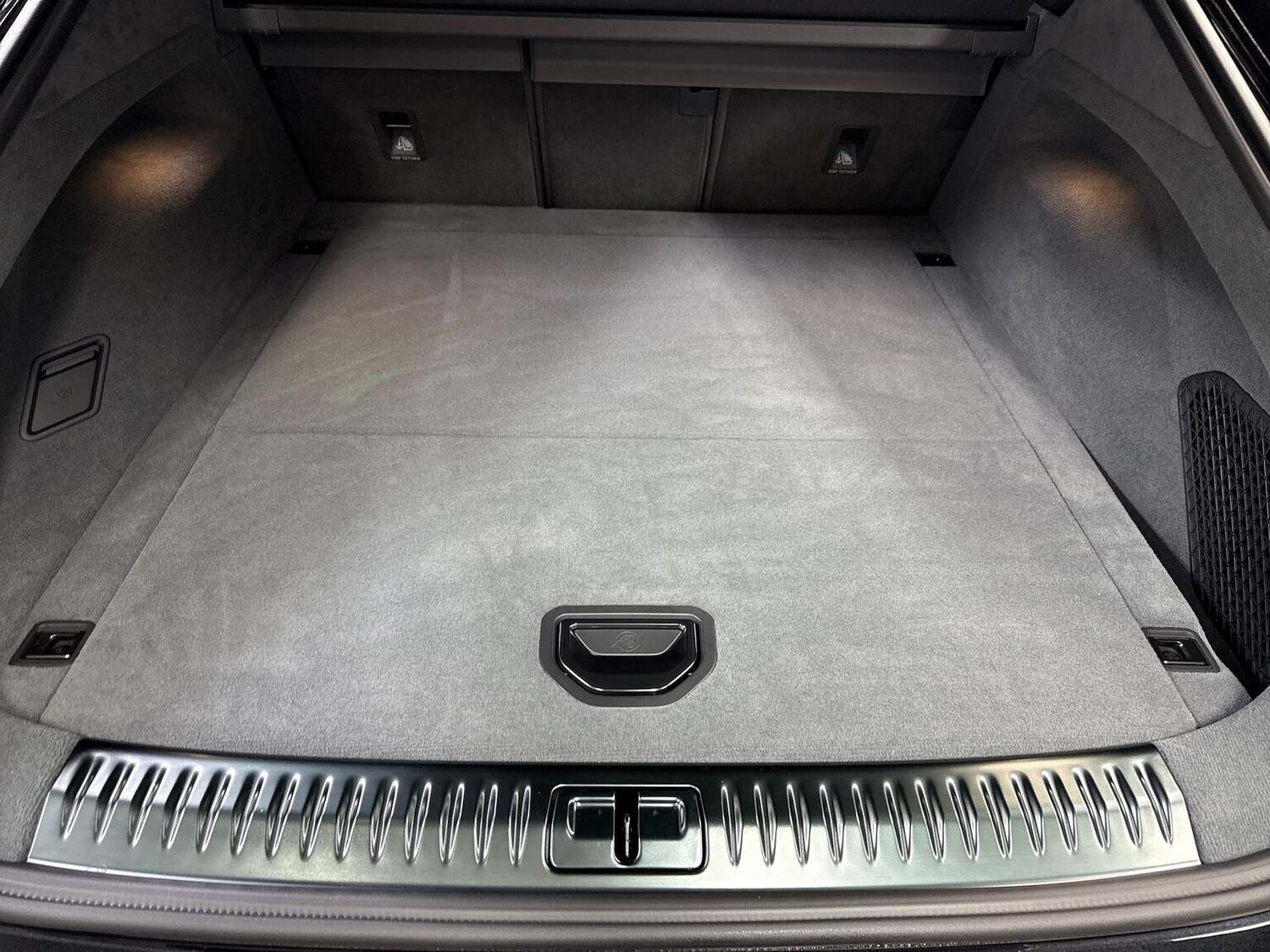 Used Lotus Emeya 2025 for sale - 77872136: Photo 21