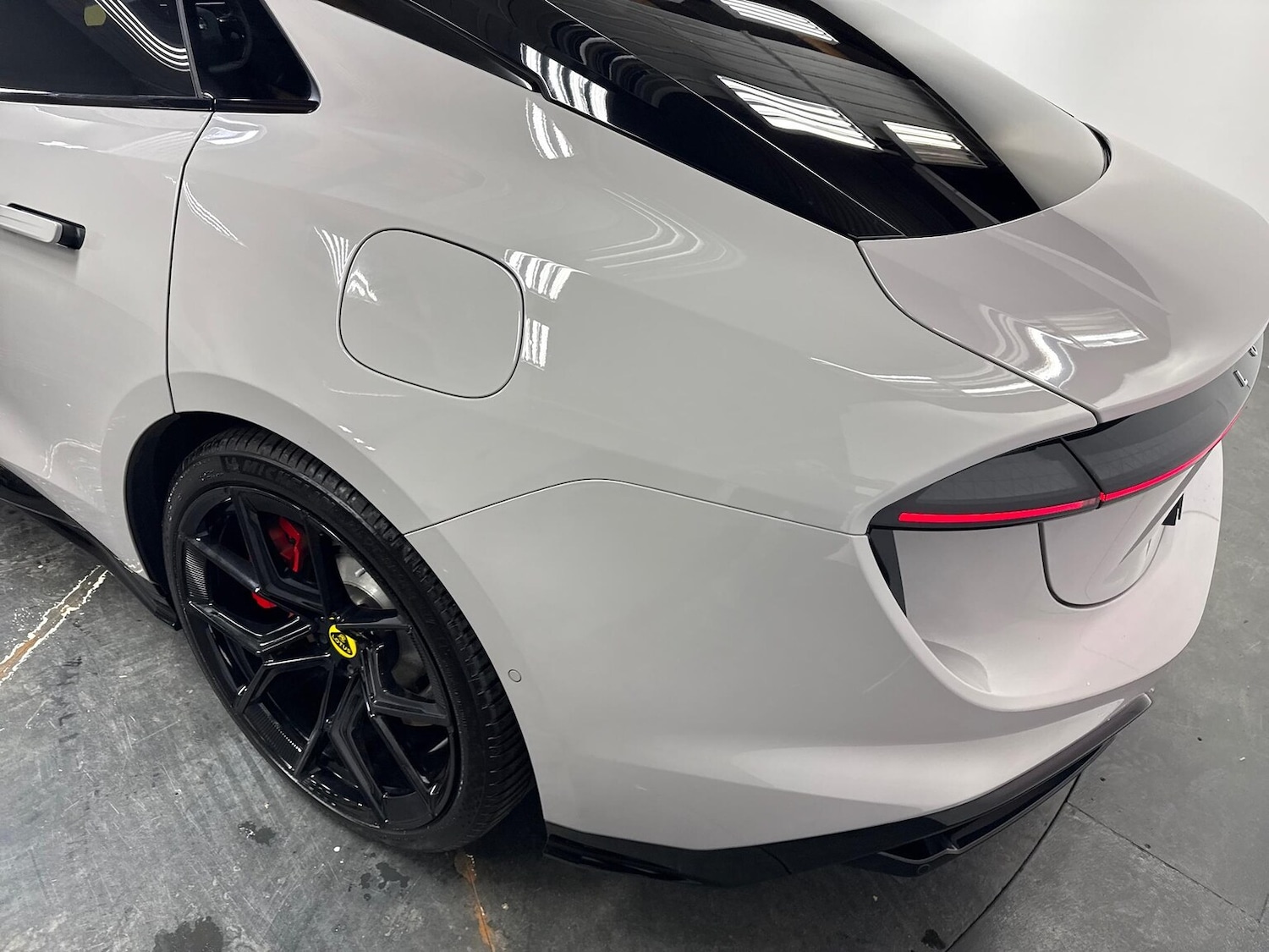 Used Lotus Emeya 2025 for sale - 77489762: Photo 31