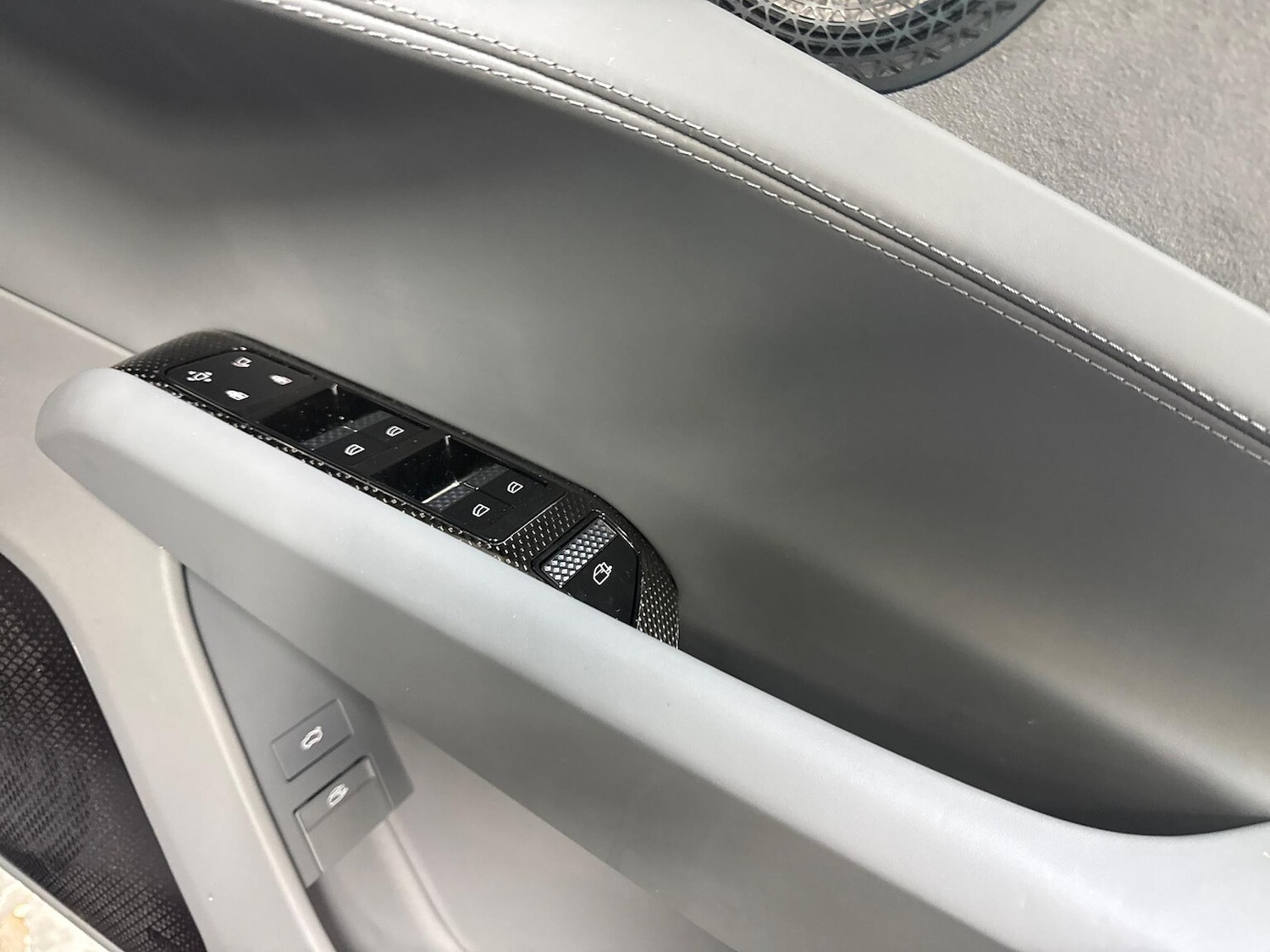 Used Lotus Emeya 2025 for sale - 77489762: Photo 39