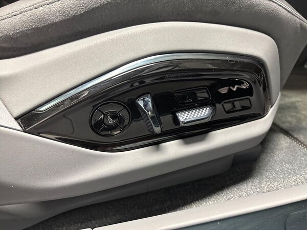 Used Lotus Emeya 2024 for sale - 75524289: Photo 41