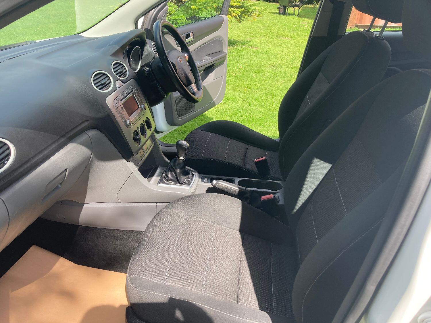 Used Ford Focus 2011 for sale - 76794510: Photo 18