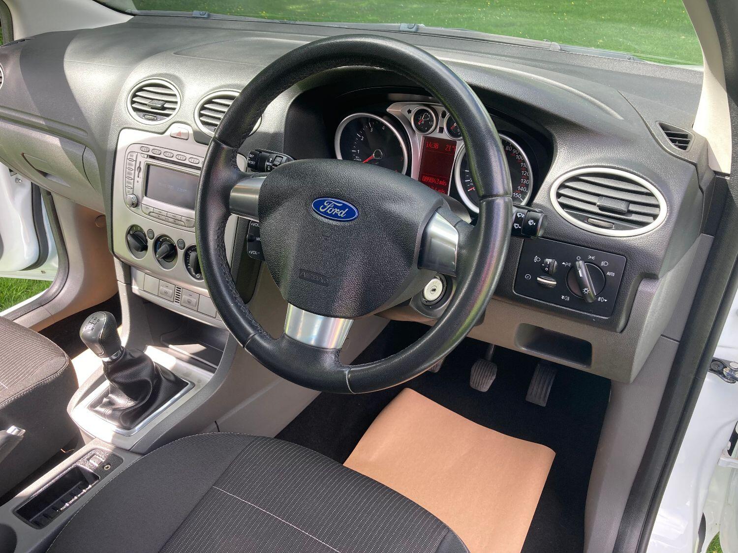 Used Ford Focus 2011 for sale - 76794510: Photo 19